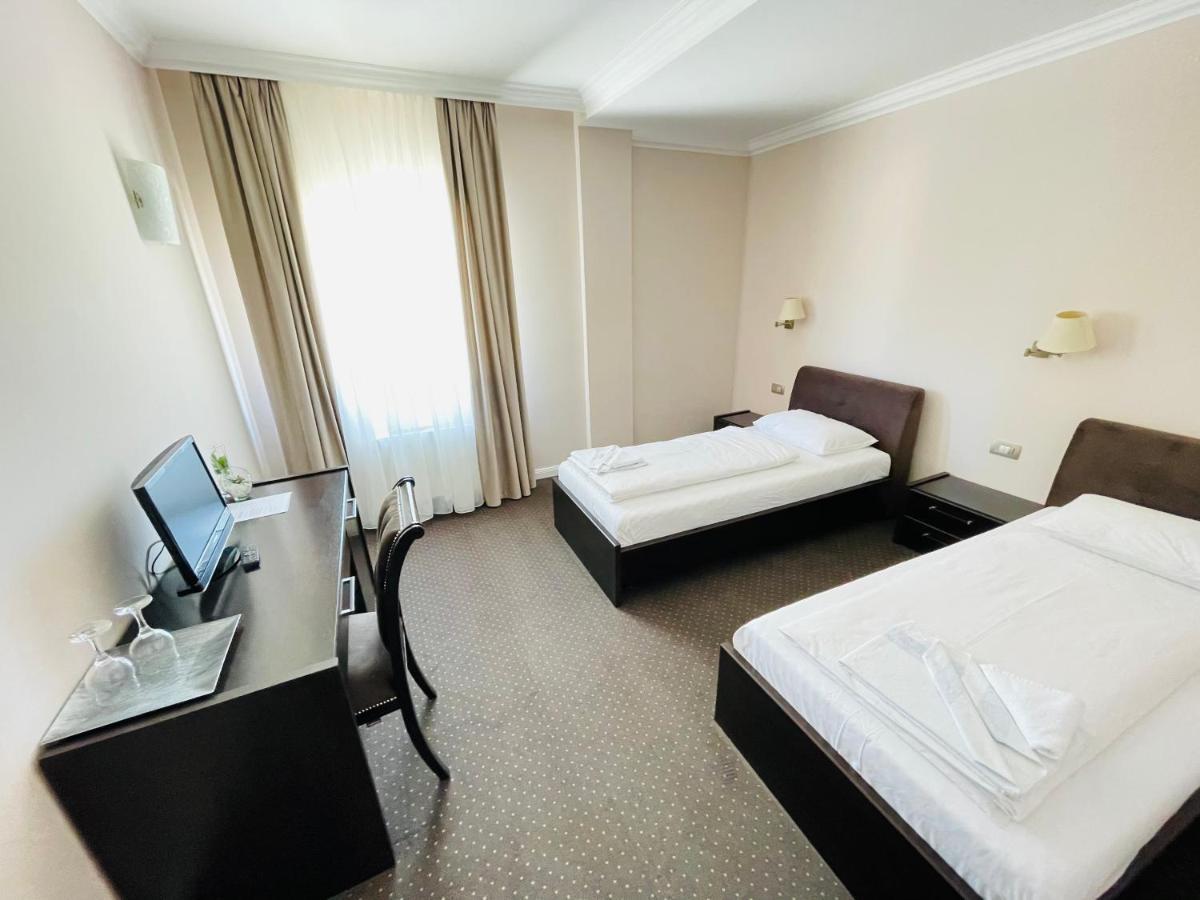 Hotel Opal Zalău Eksteriør bilde